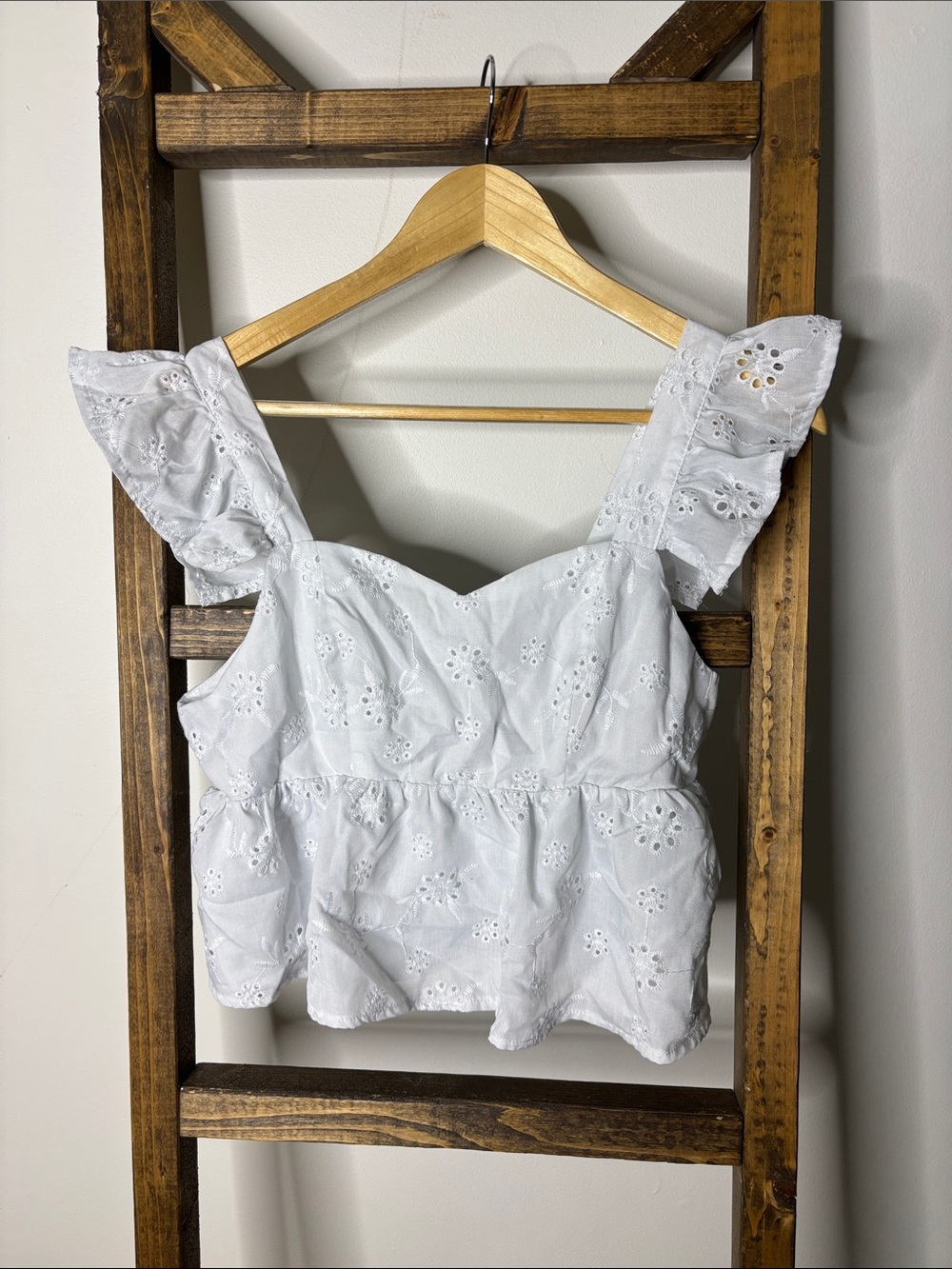 SHEIN Eyelet Ruffle Strap White Cotton Tank Top Size M